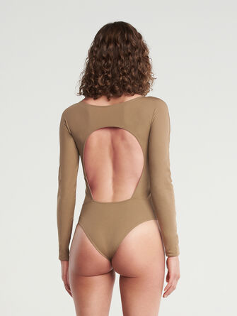 The Back-Cut-Out Body